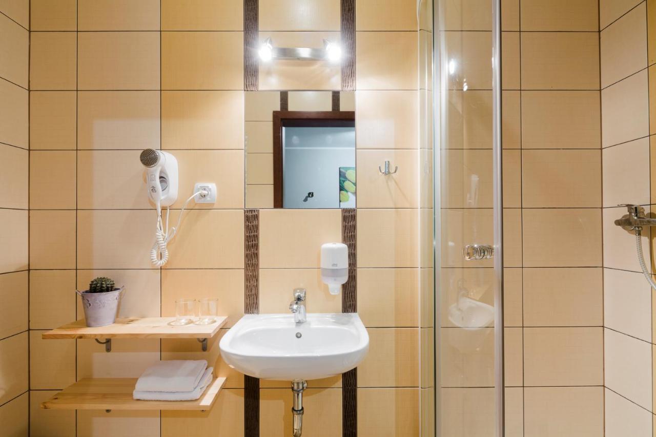 Noce I Dnie Hotel Postolowo Bagian luar foto
