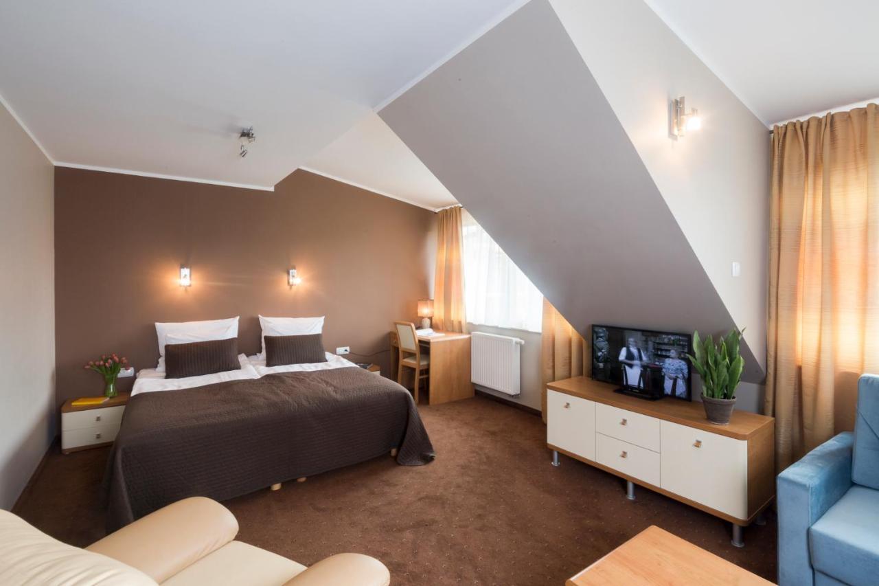 Noce I Dnie Hotel Postolowo Bagian luar foto