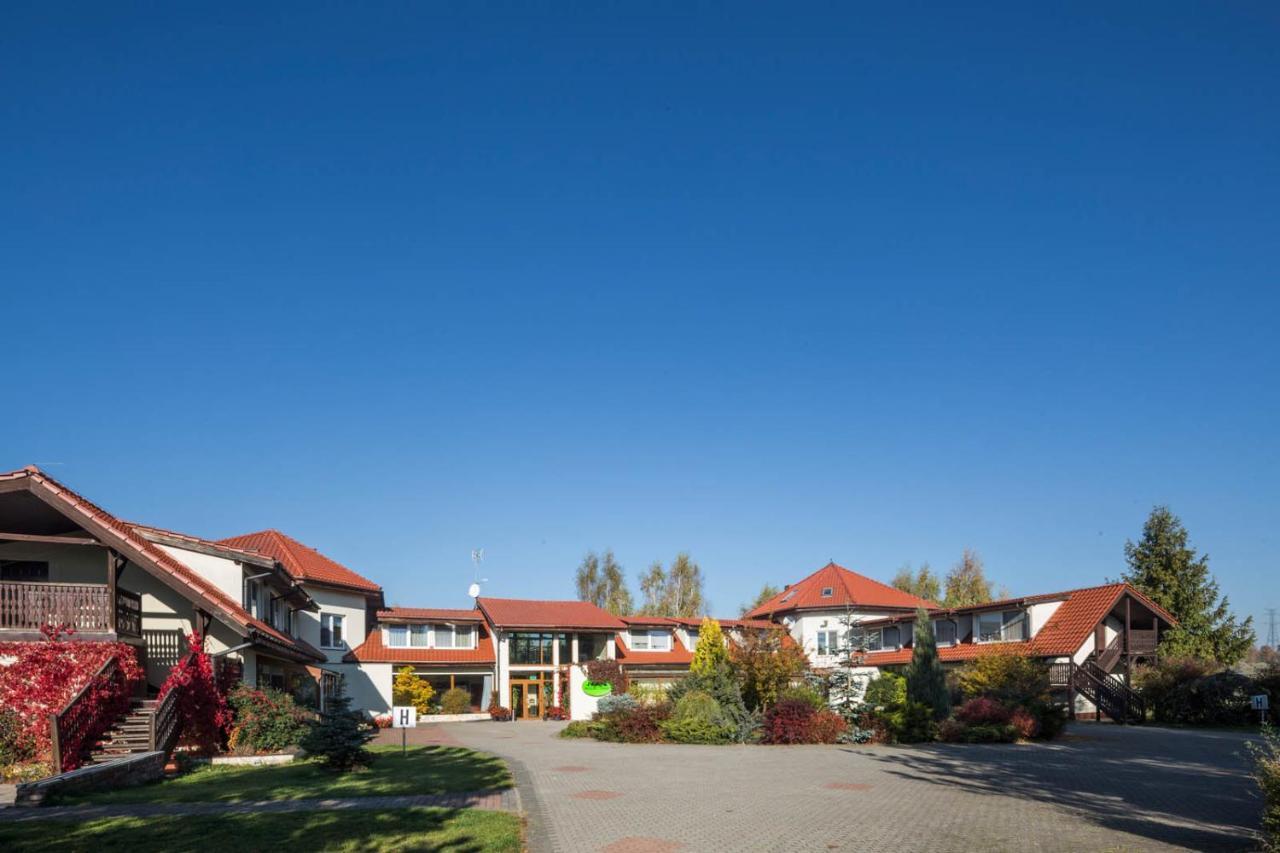 Noce I Dnie Hotel Postolowo Bagian luar foto